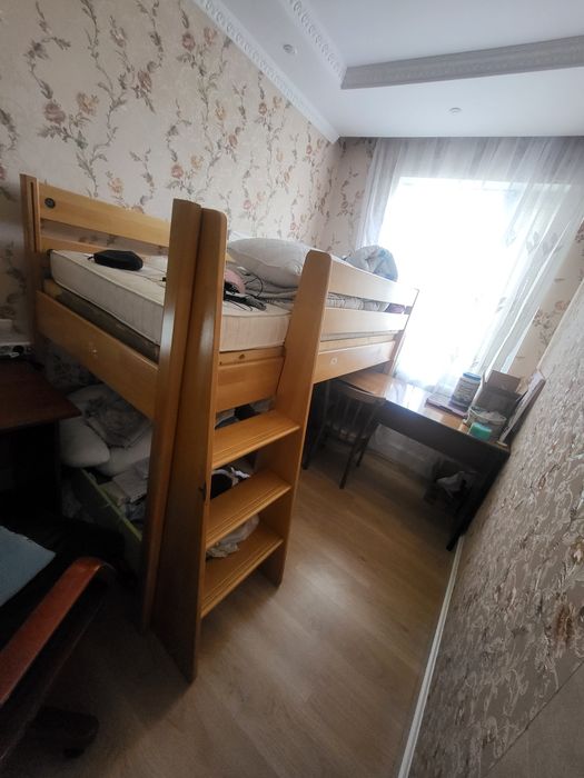 Ліжко дитяче ярусне з матрасом в ідеальному стані