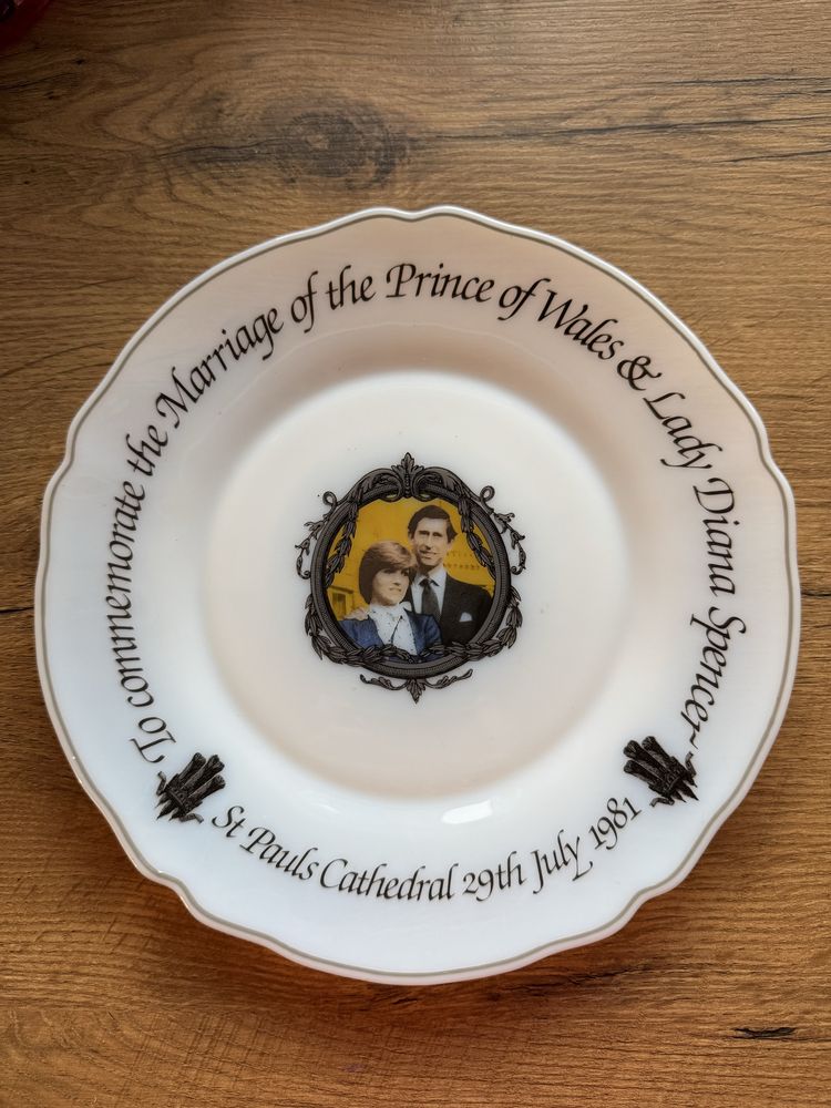 Talerz kolekcjonerski charles diana ślub porcelana 1981 arcopal