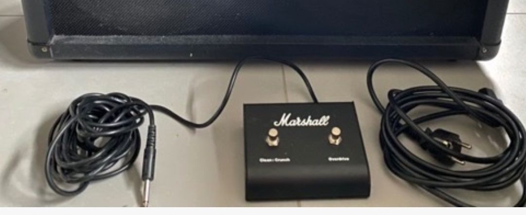 Wzmacniacz gitarowy Marshall MG100FX