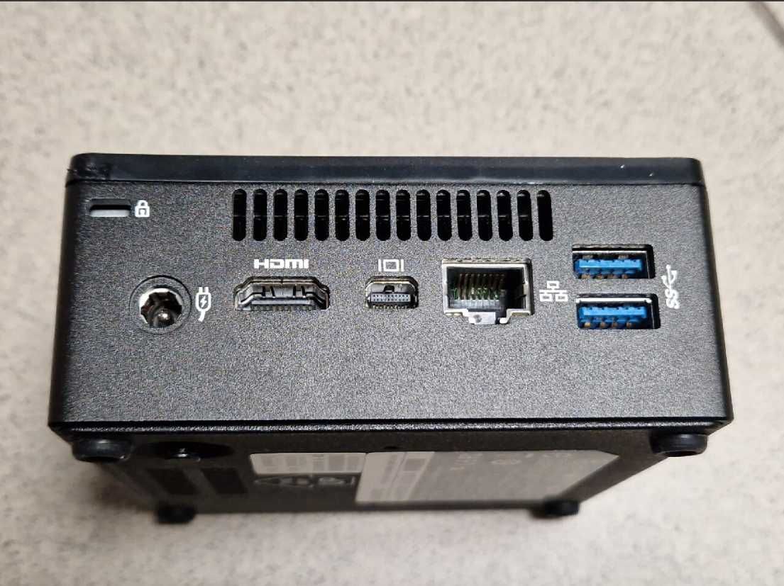 Mini PC Gigabyte Brix i3 5010u/8gb/240ssd/320hdd
