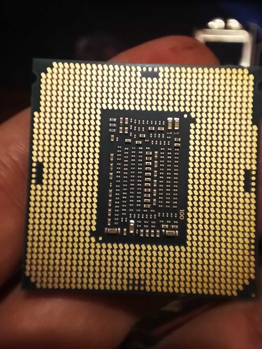 Процесор Intel Core i7-8700K