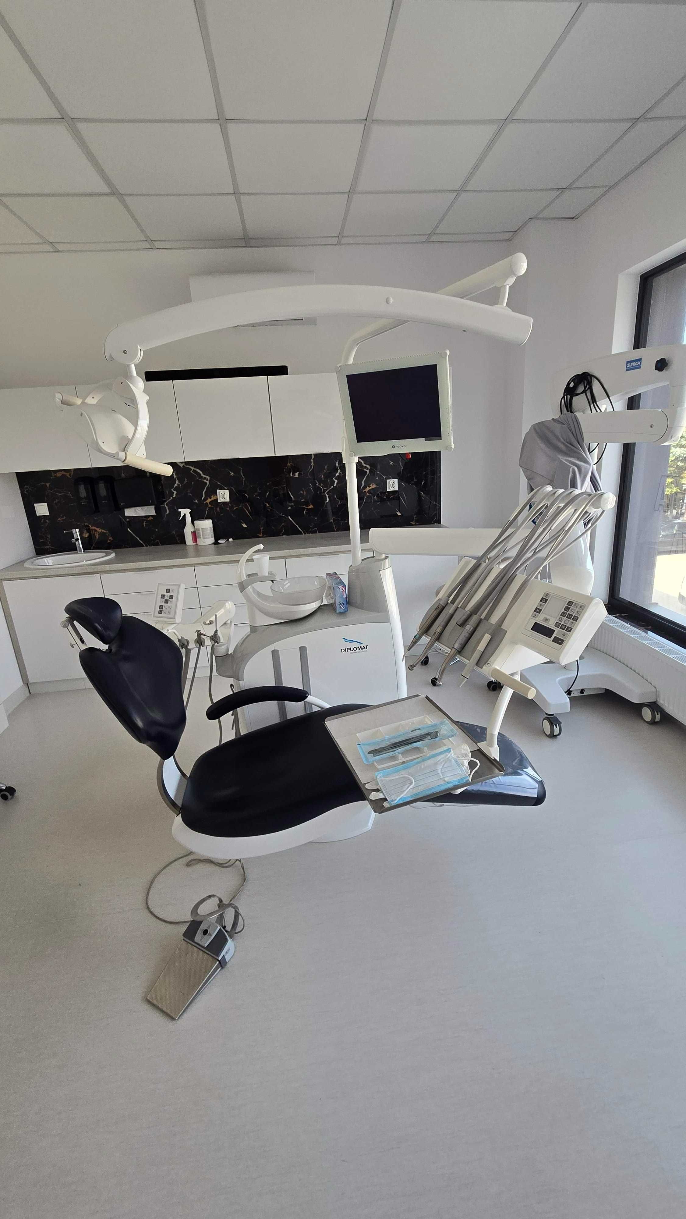 Unit stomatologiczny Diplomat Adept 270