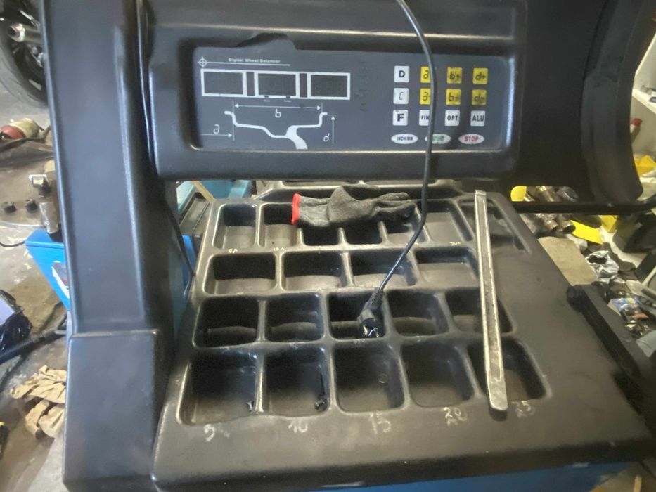 Sprzedam zestaw wyważarka plus montażownica do kół