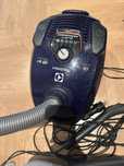 Odkurzacz Electrolux Silent Performer, 3 worki gratis