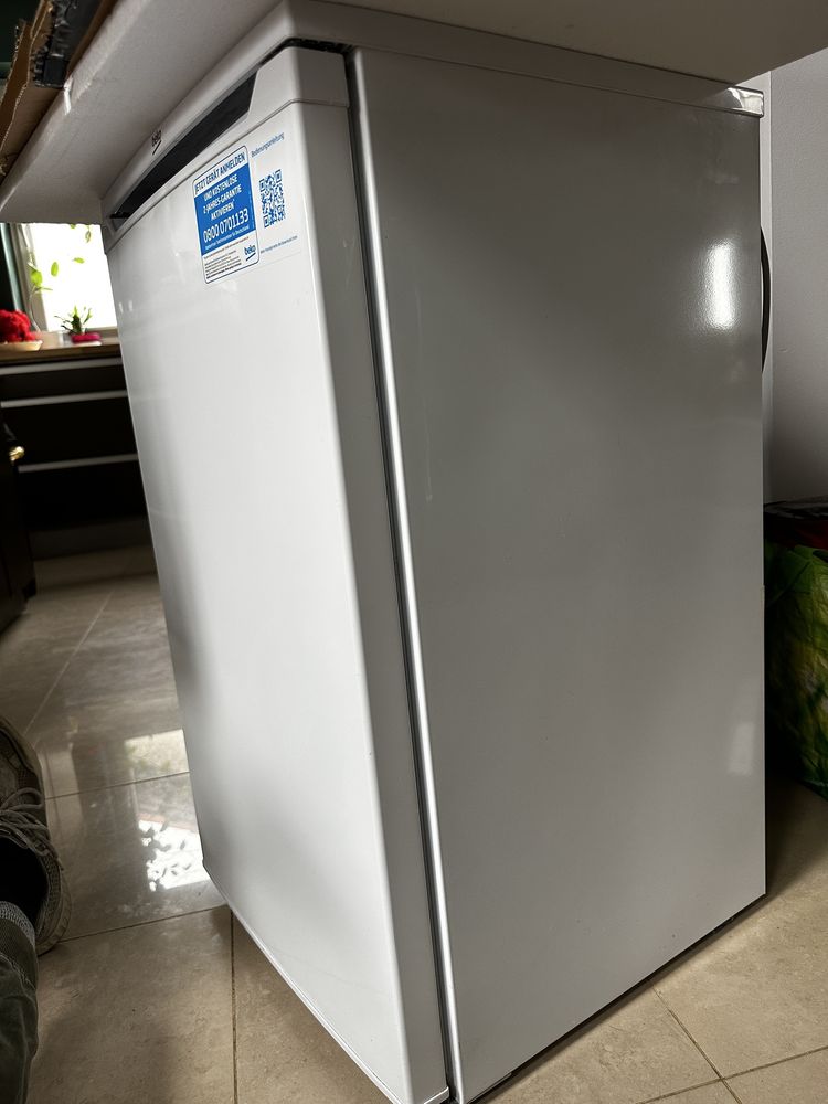 Lodówka BEKO TS190340N 81.8cm Biała kompresor działa , nie chłodzi