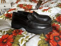 Skórzane buty Lasocki r.38