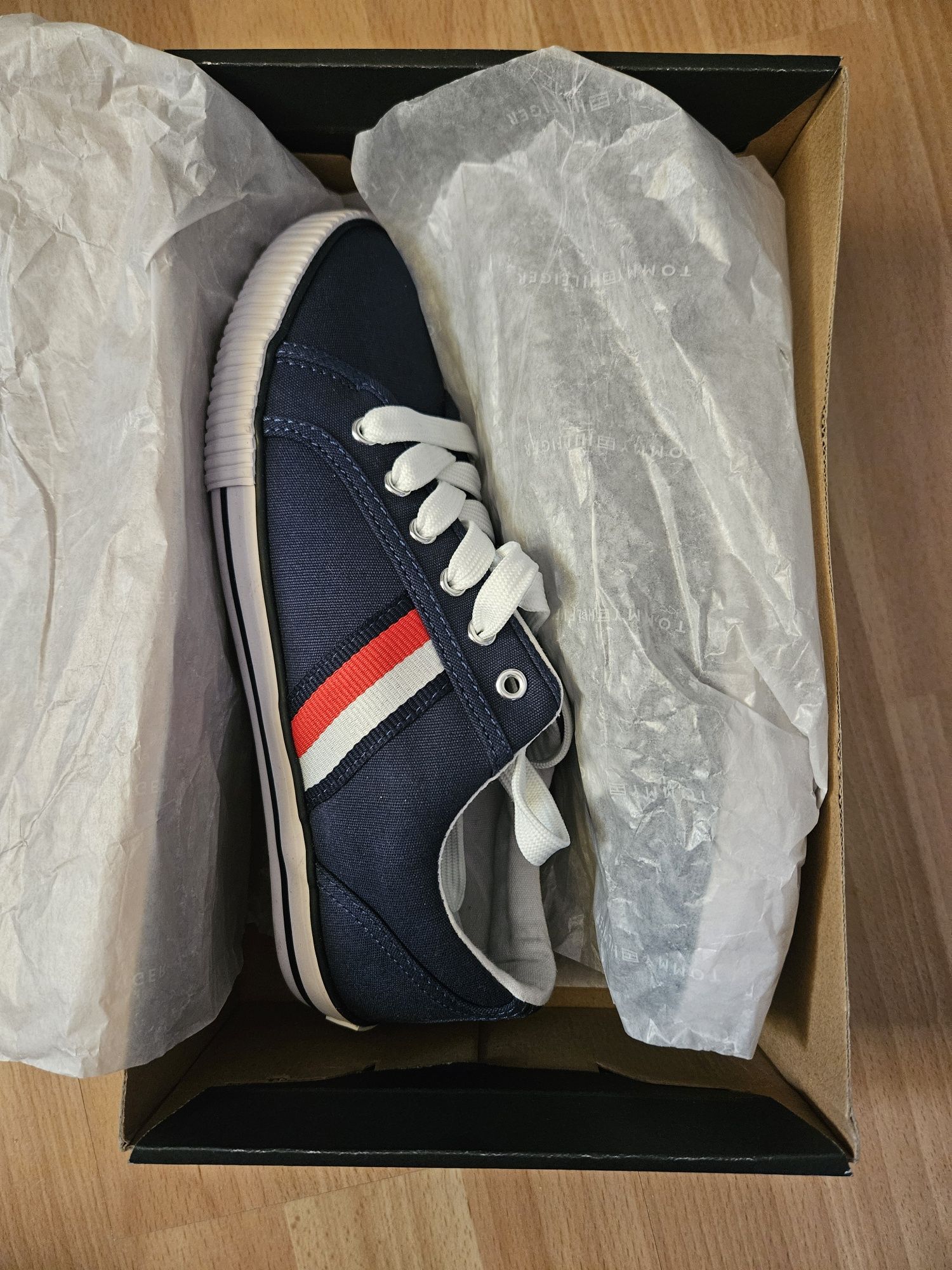 Buty trampki nowe Tommy Hilfiger rozmiar 38