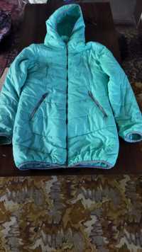 Продам женскую удлиненную куртку(пальто) б/у