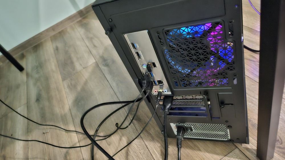 Ігровий комп'ютер або для роботи