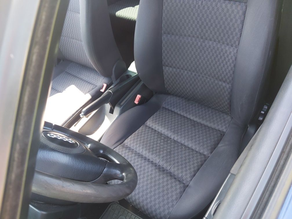 siedzenia fotele środek audi a4 b5 części