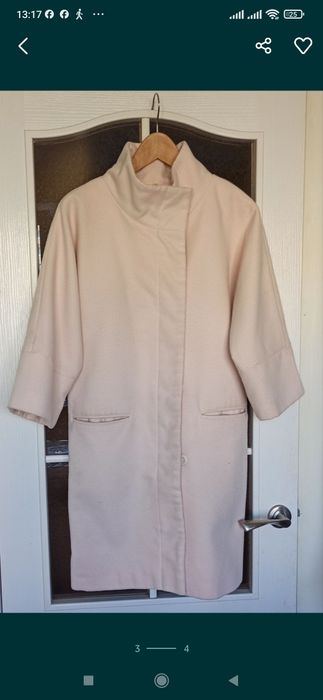 Три пальто зима и демо, шубка, две курточки. Продаю все вместе за 1500