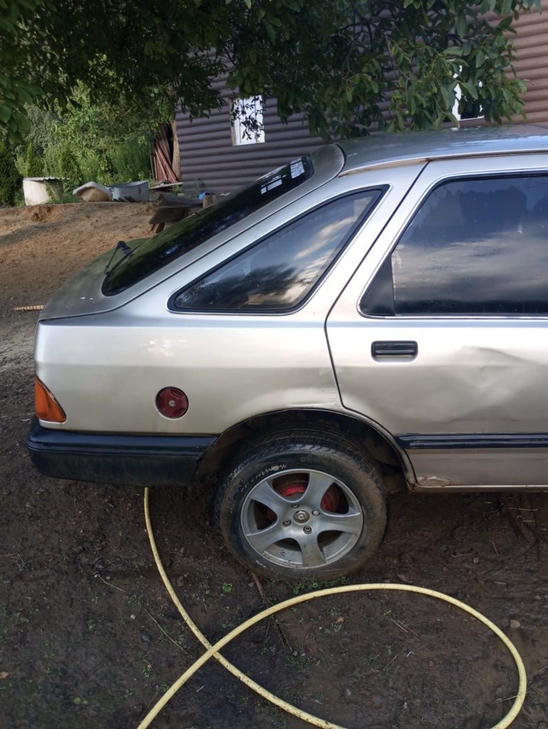 Ford siera 1983 подам