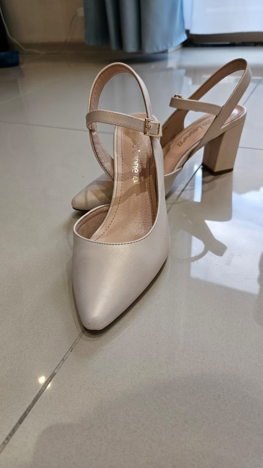 Buty ślubne kolor beżowa perła