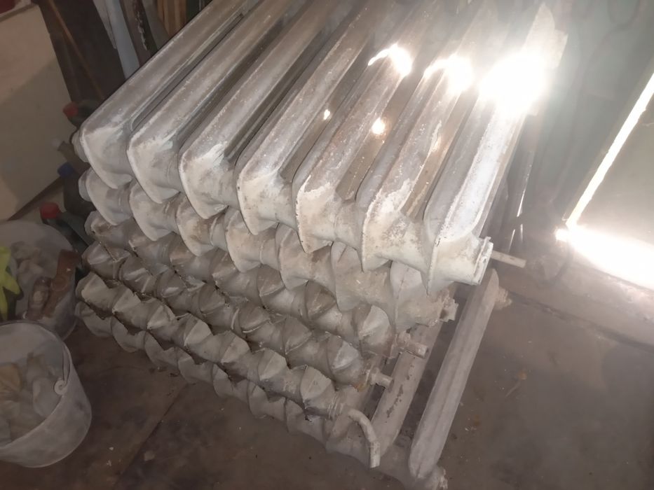 Батарея чугунная