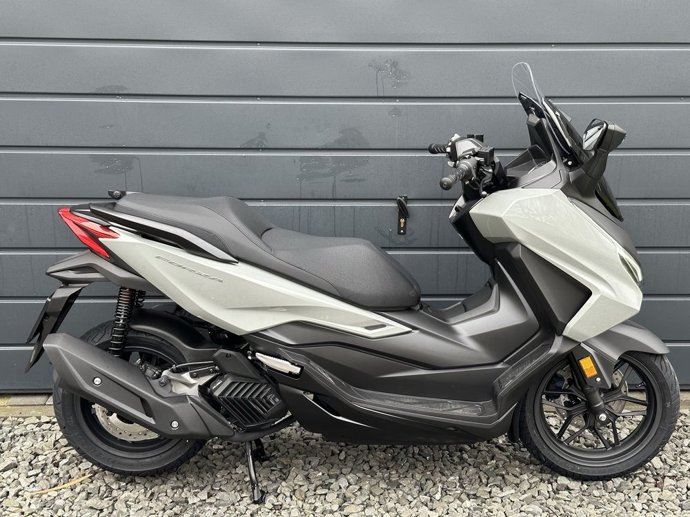 Wynajem wynajmij skuter Honda Forza 125 rok 2024 wypozyczalnia