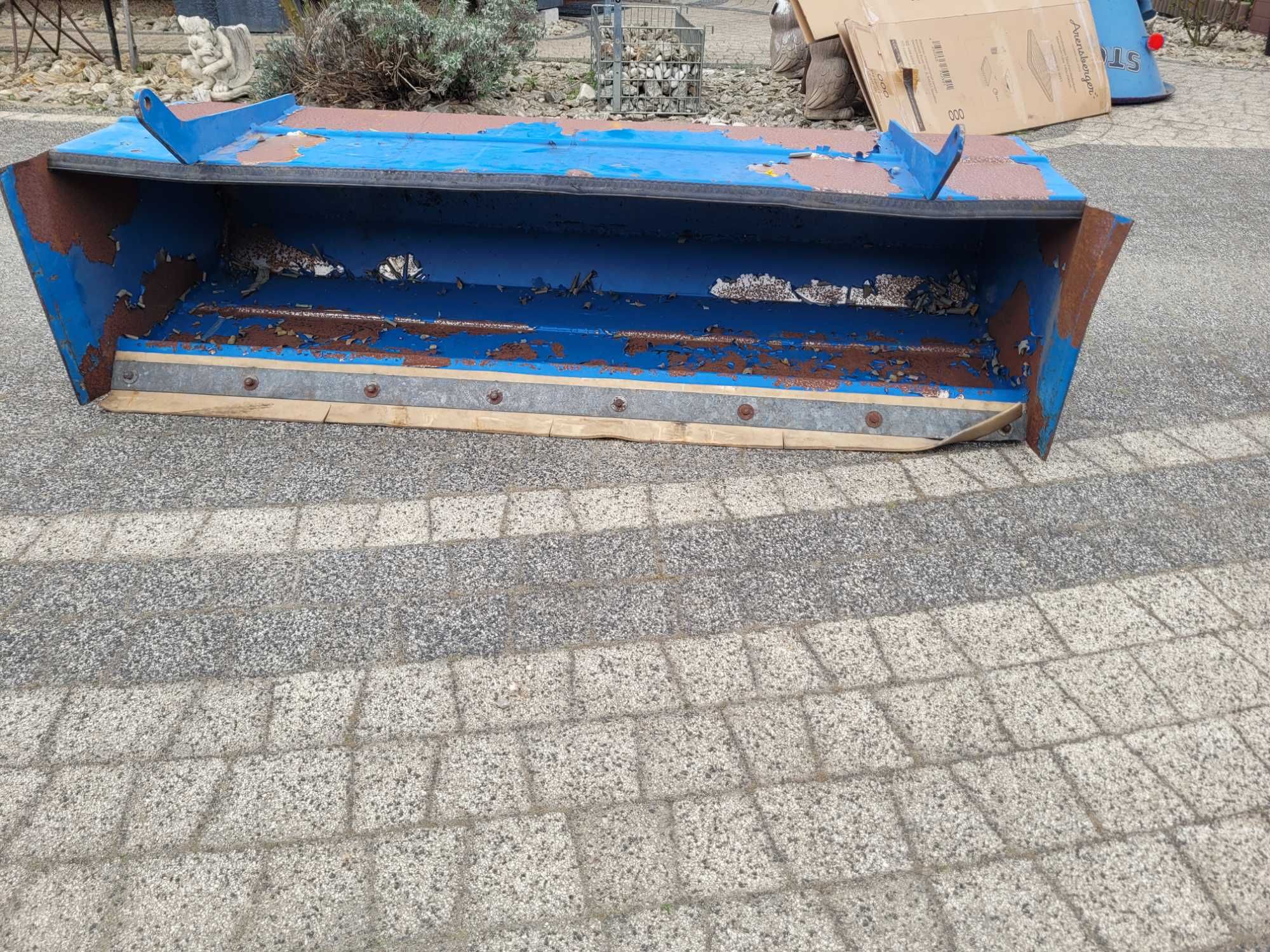 Pojemnik do zamiatarki do traktorka i nietylko
