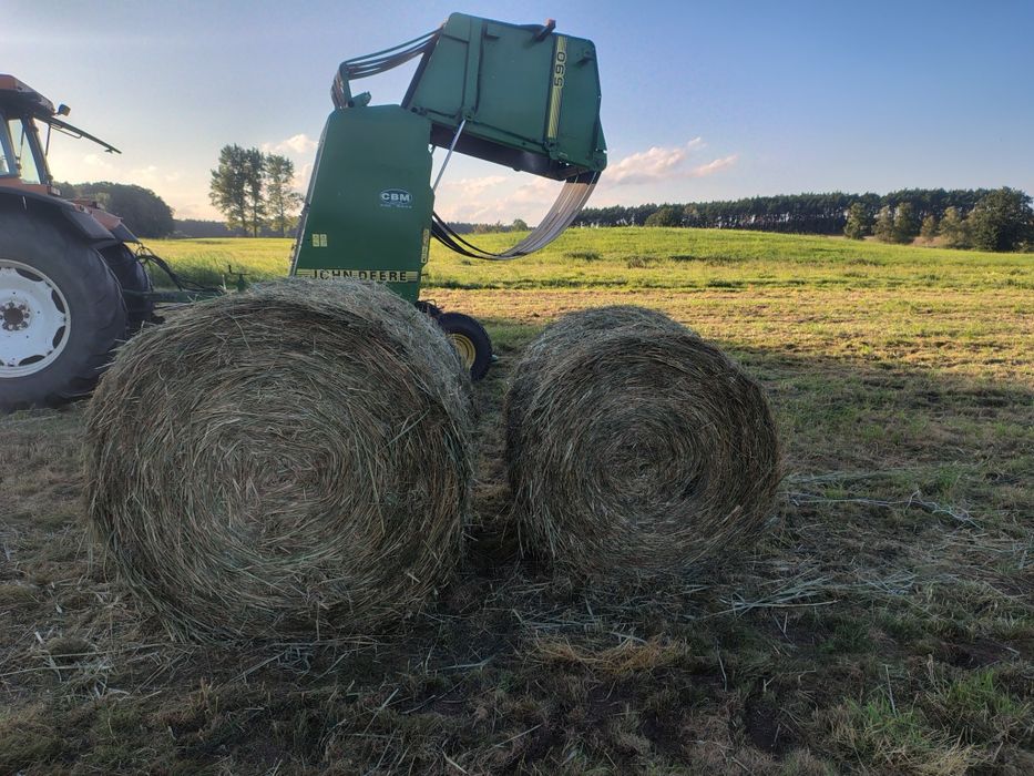 Prasa John Deere 590