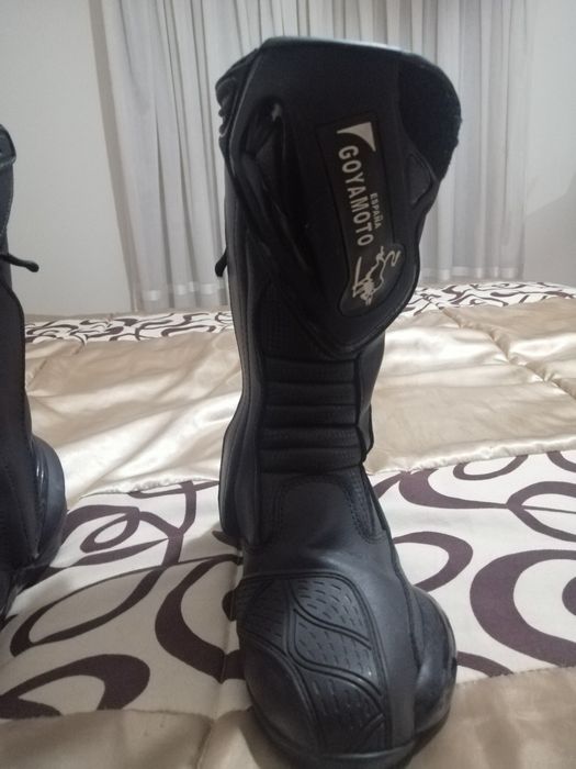 Botas motar em mt bom estado