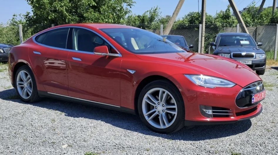 Опенда авто tesla S 90 кіловат 400+ км