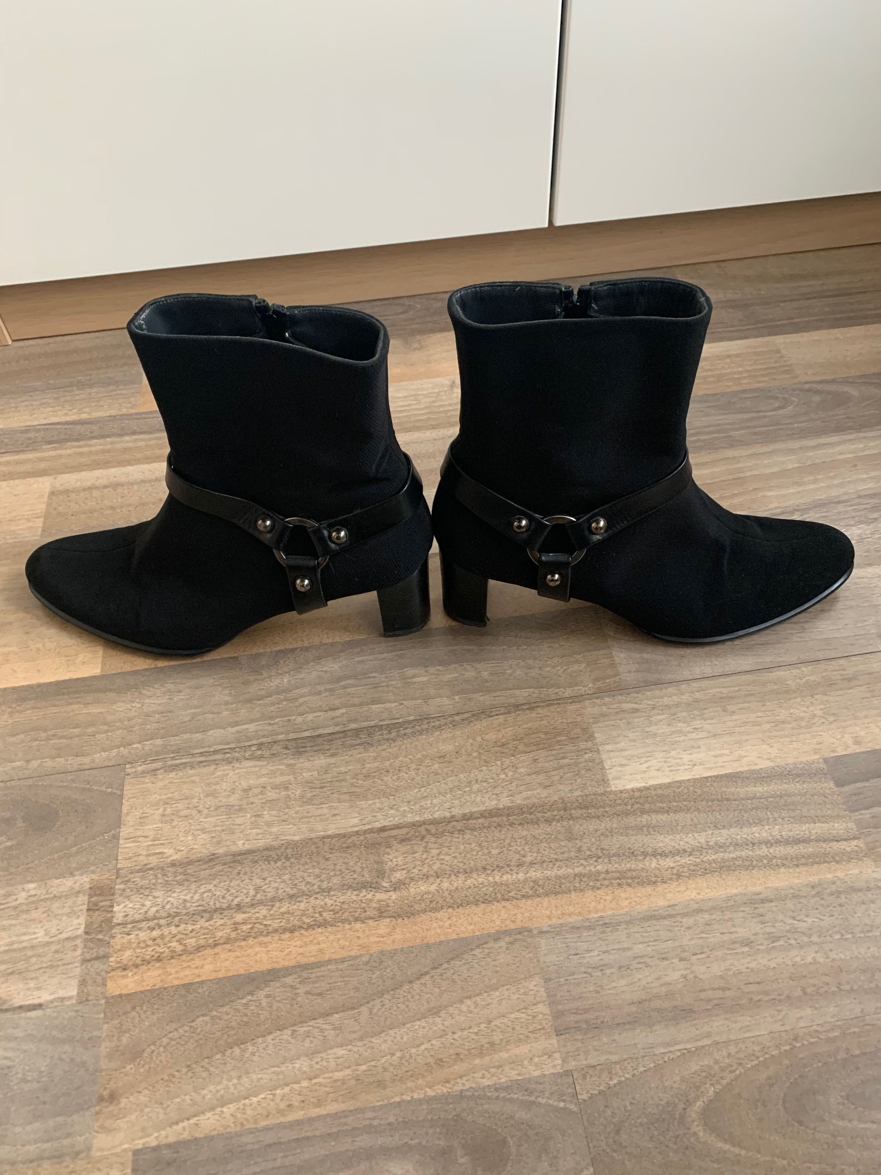 Buty damskie Stuard Weitzman 9,5