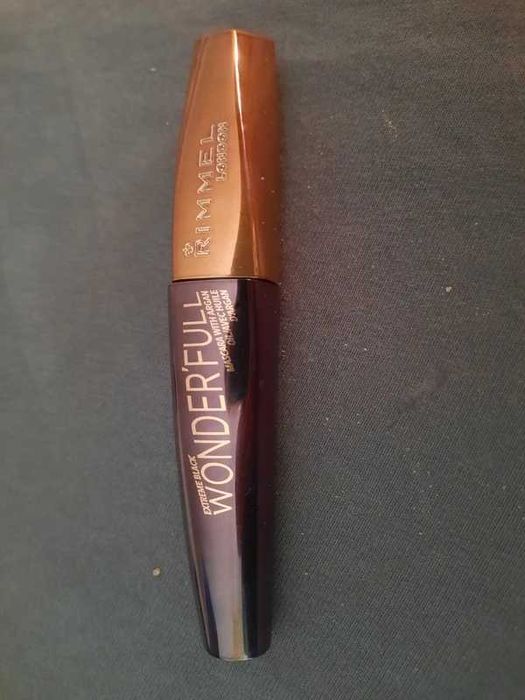 Tusz do rzęs Wonder'Full Rimmel Extreme Black