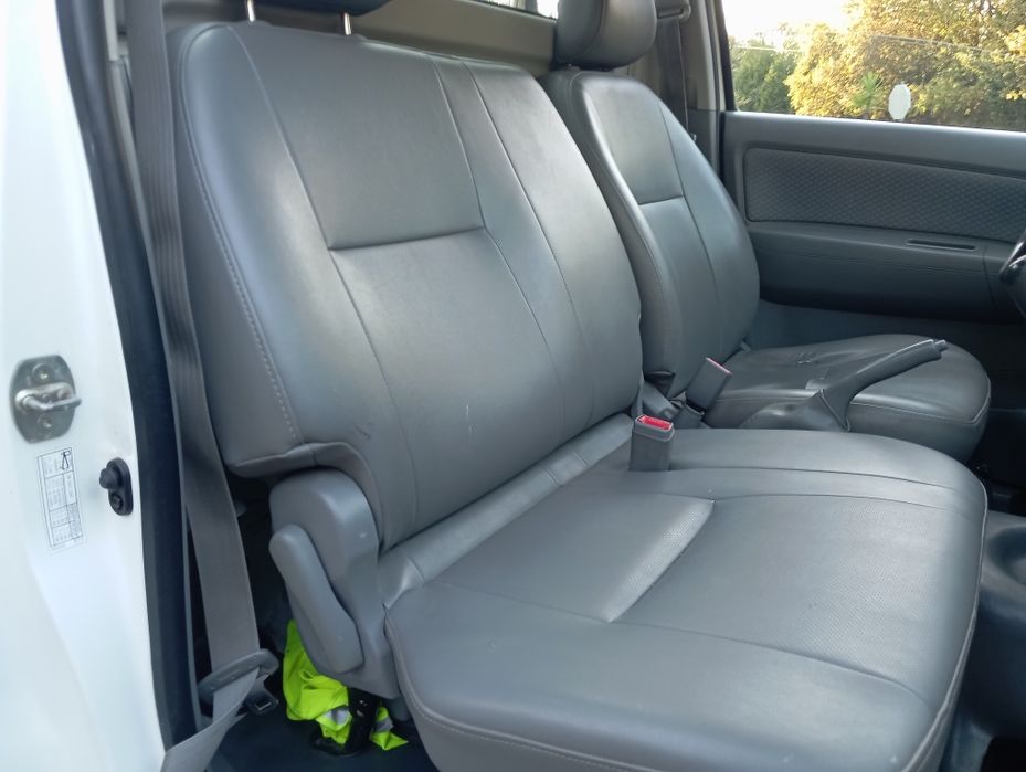 Toyota Hilux 2.5 d4d 3 lugares ano 2006