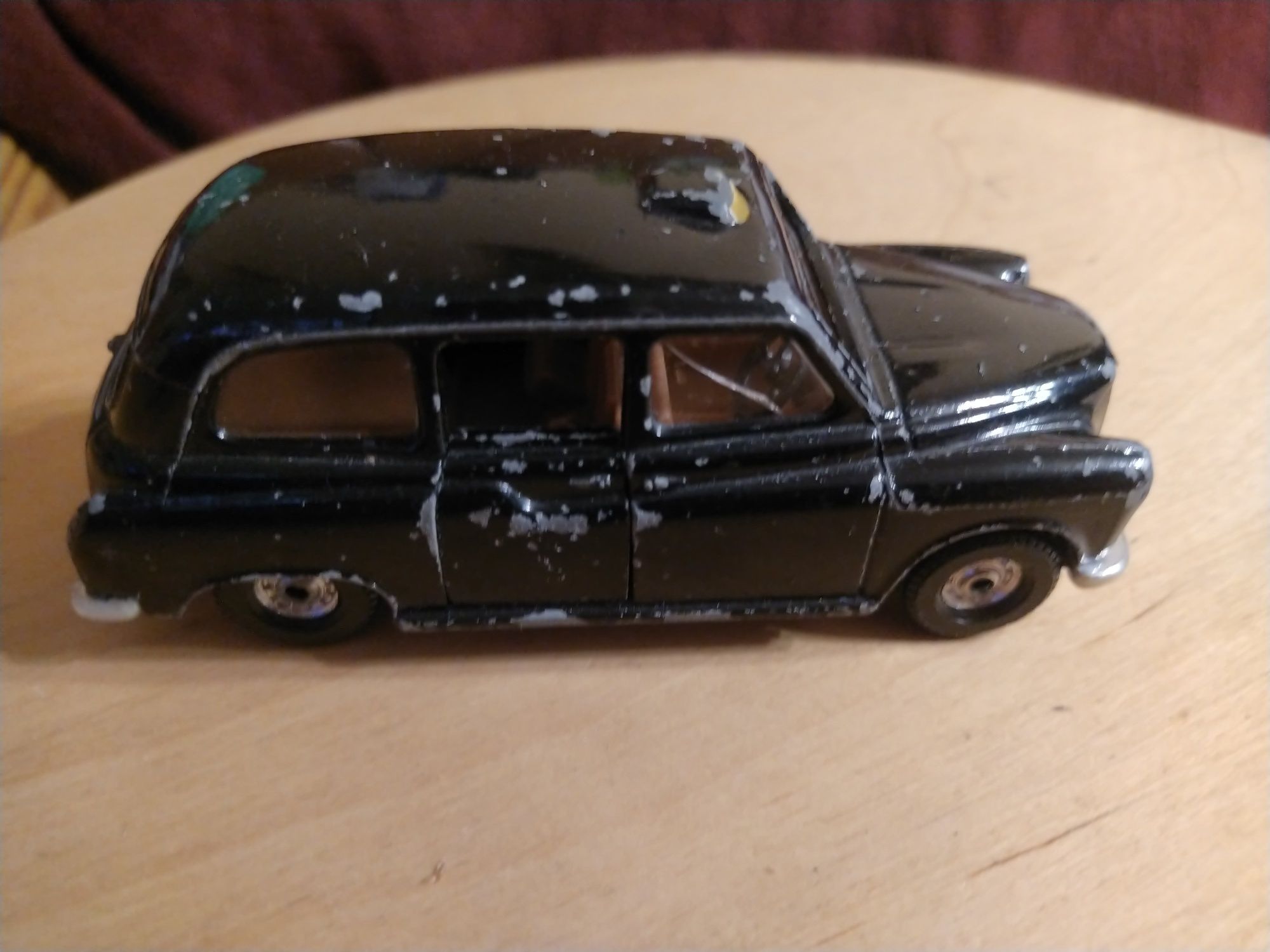 Model Austin London Taxi firmy Corgi