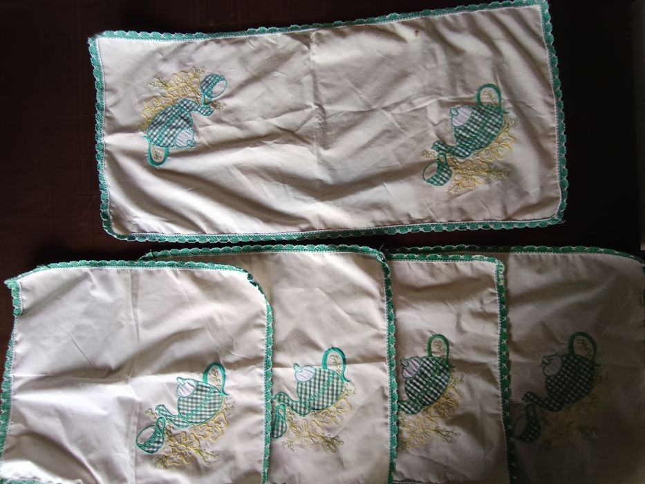 Panos bordados á mão