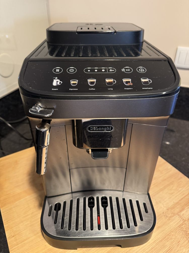 De'Longhi Magnifica Evo ECAM290.42.TB Titanium