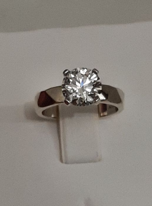 2.03ct G/VS1 TYPE  II A натуральный бриллиант. Сердца и стрелы. Кольцо