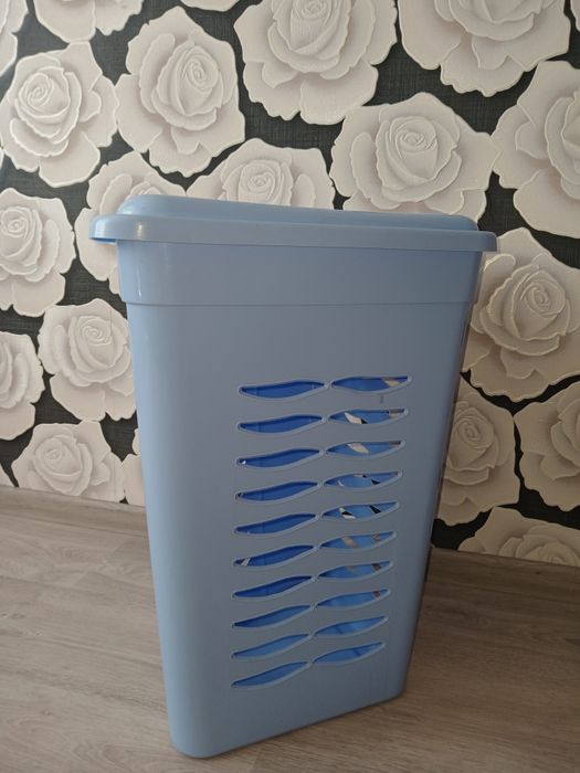 Кошик для білизни кутовий