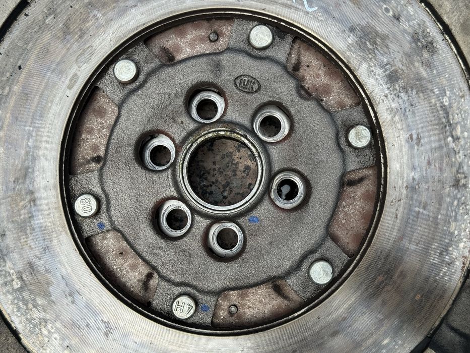 Щеплення Audi a4 b7 2.0 TDI BMR сцепление демфер диск маховик ауді а4