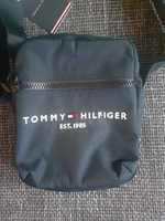 torebka saszetka mini mała męska tommy hilfiger granat