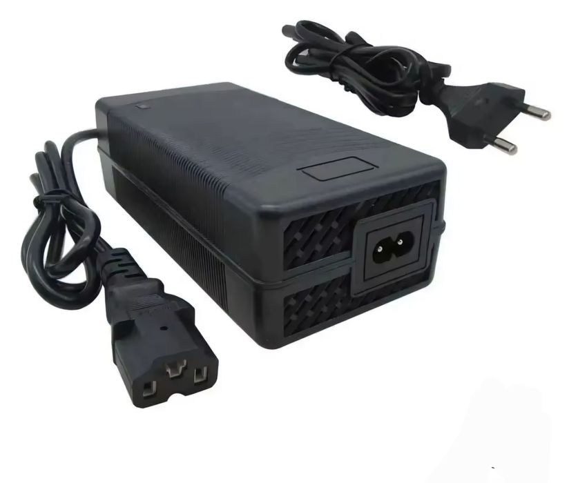 Carregadores 60v Lithium novos ficha 3 pins (IEC)