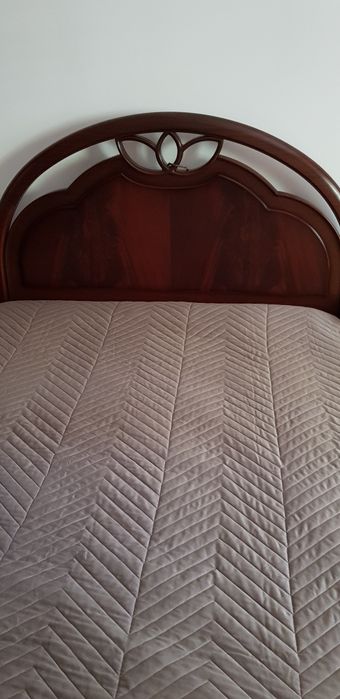 Mobília de quarto em nogueira