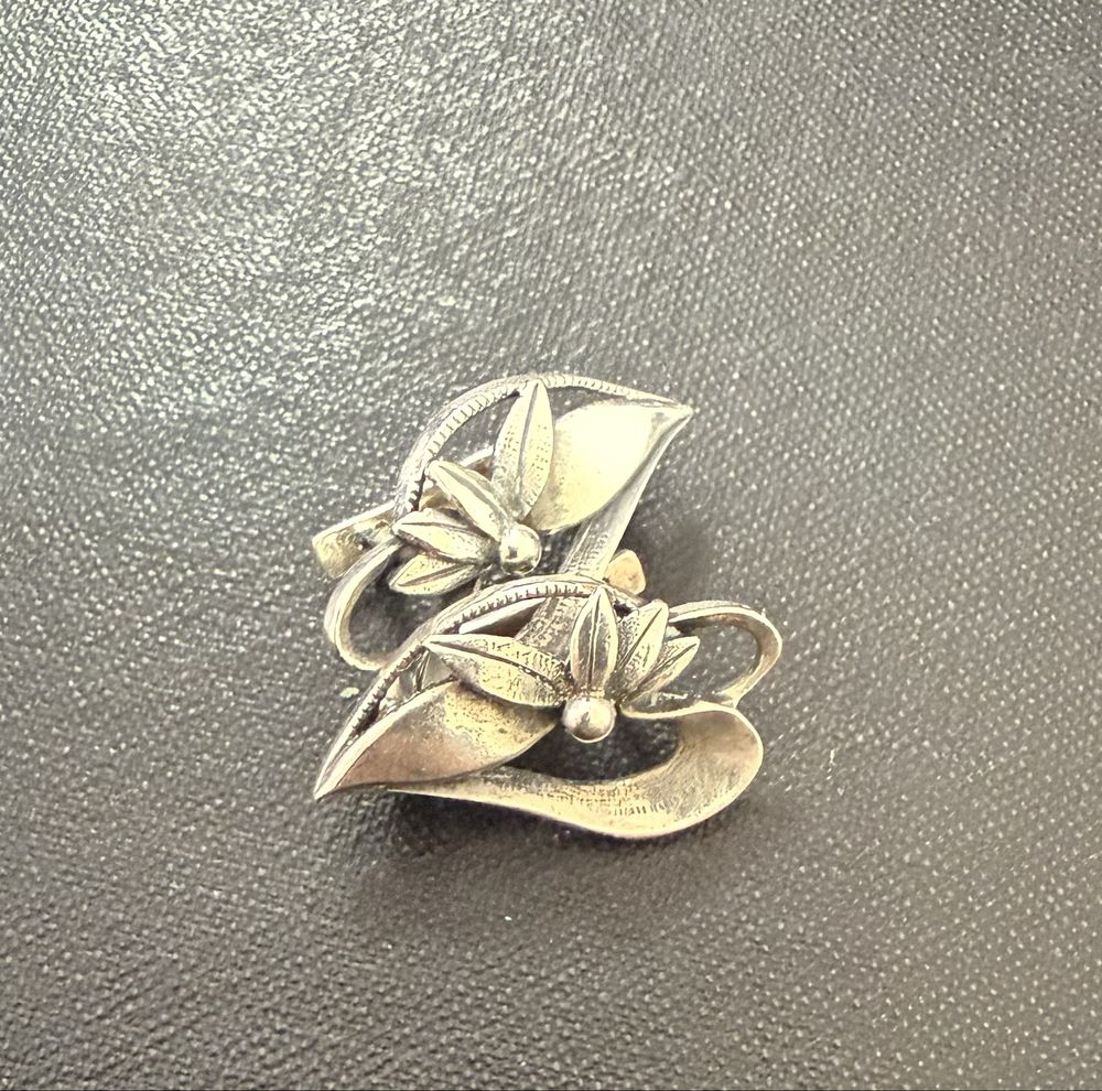 Продам серьги серебрянные б/у