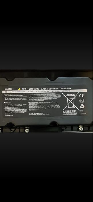 Bateria oraz wbudowana ladowarka do ninebot g30 max