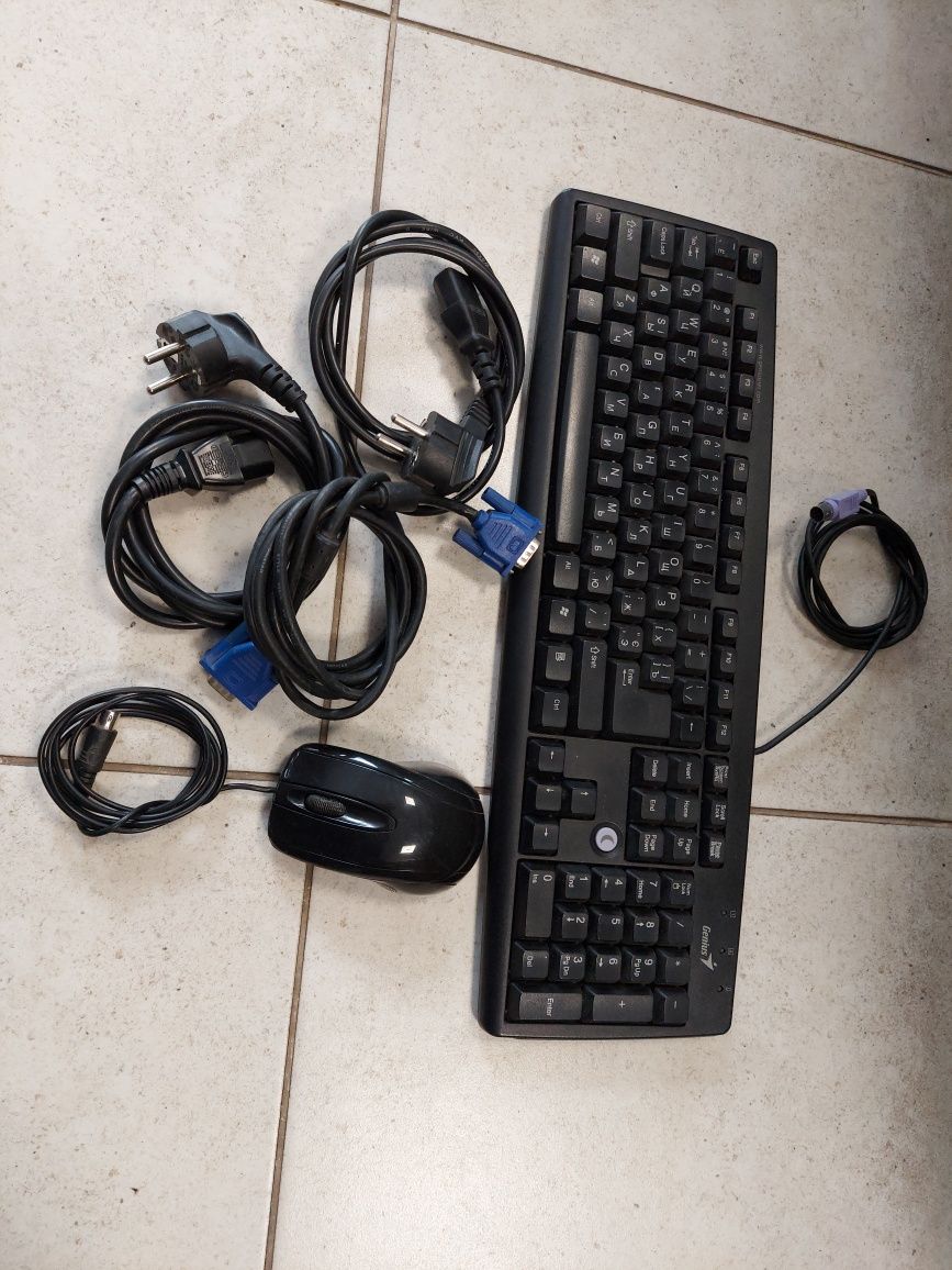 Компютер монітор системний блок мишка клавіатура