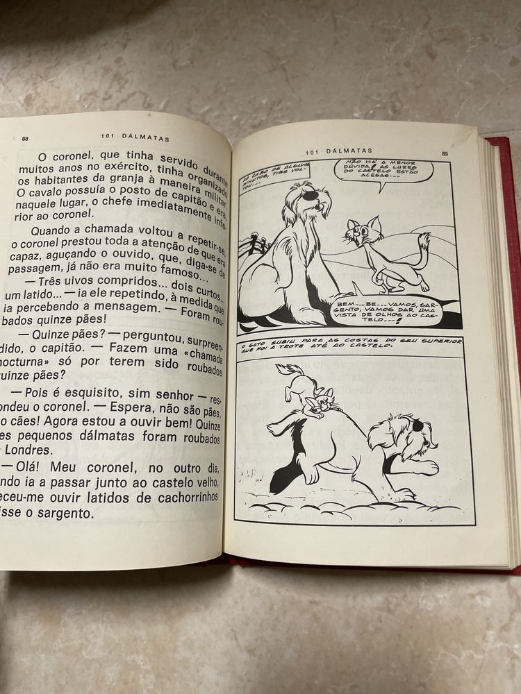 Livro de capa dura 101 Dálmatas