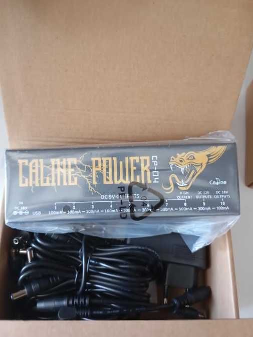 Блок питания для педалборда на 10 педалей Caline CP04  с изолир. выход