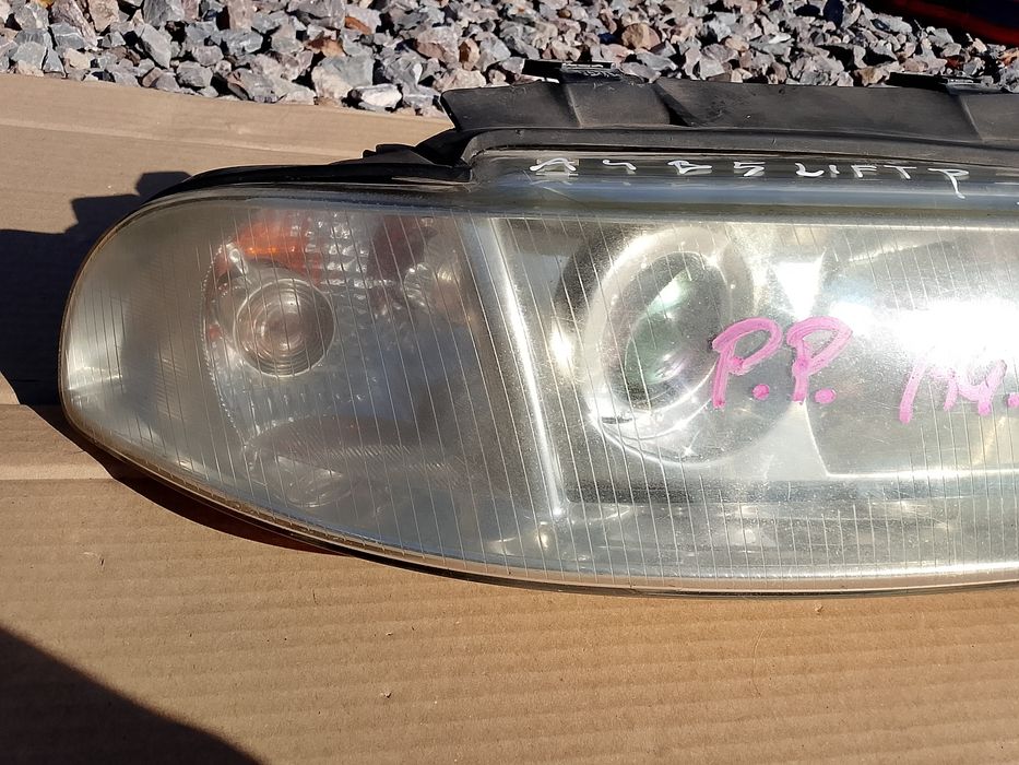 Lampa prawy przód Audi A4 B5 LIFT,8D0941.004AK, 003AK