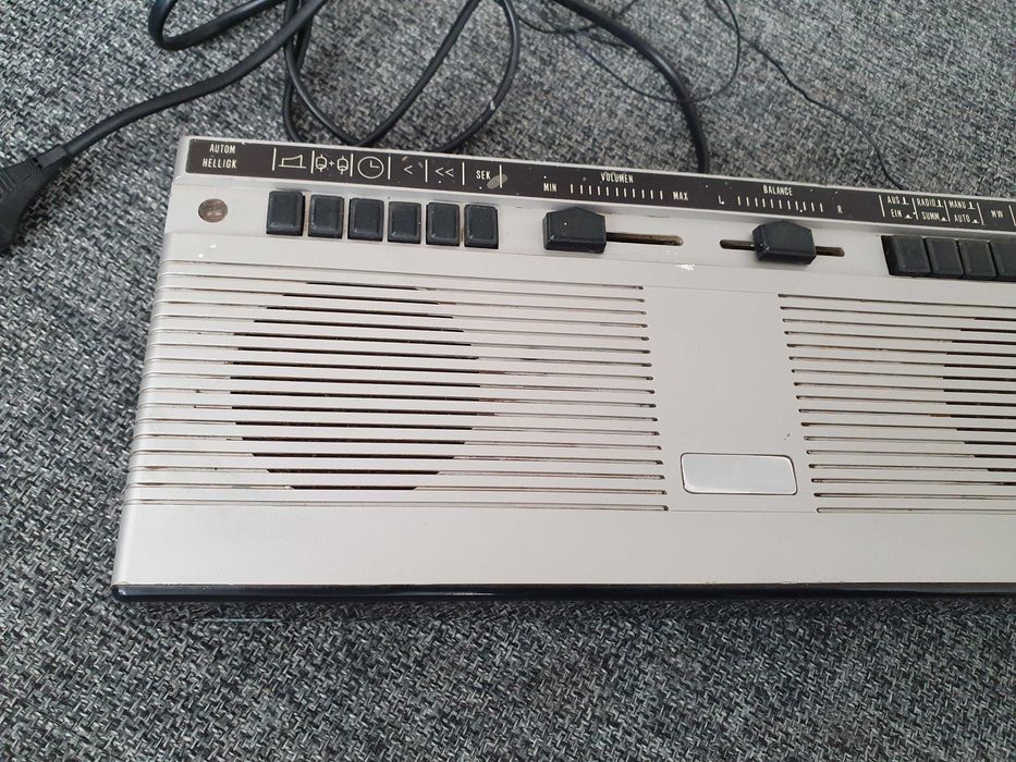 Stary zabytkowy radiobudzik MBO eu 1850 stereo