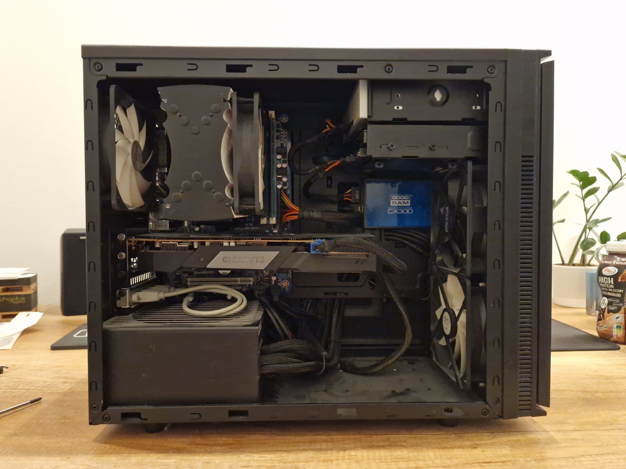 Komputer stacjonarny PC i5 bequiet Radeon 5500 SSD 500GB+1TB 16GB 8GB