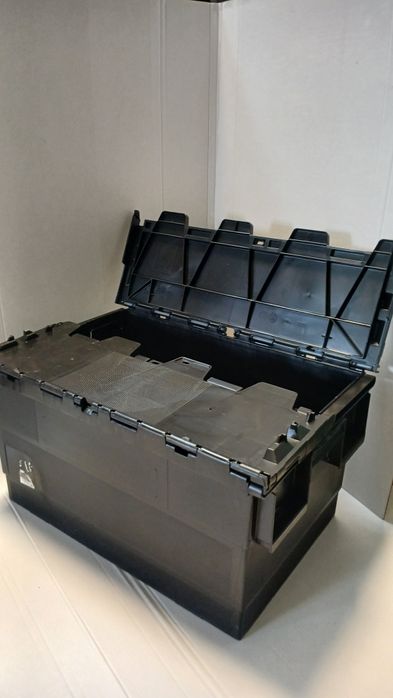 Pojemnik magazynowy transportowy skrzynia z pokrywą