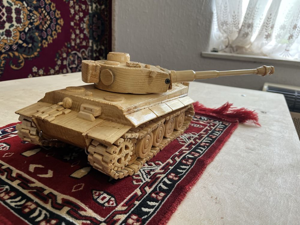 Танк Тигр 1 (Tiger 1) деревʼяний