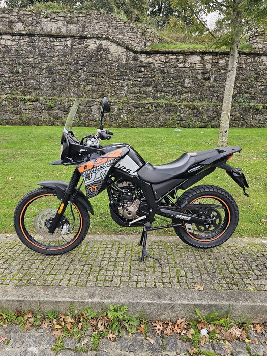 UM DSR 125 ADVENTURE