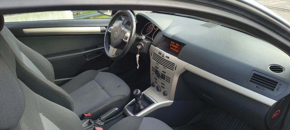 Opel.Aatra GTC 1.4 16v 2008r zarejestrowany w Polsce