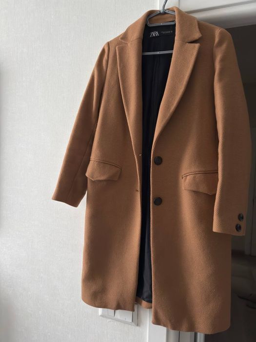 Демисезонное пальто Zara