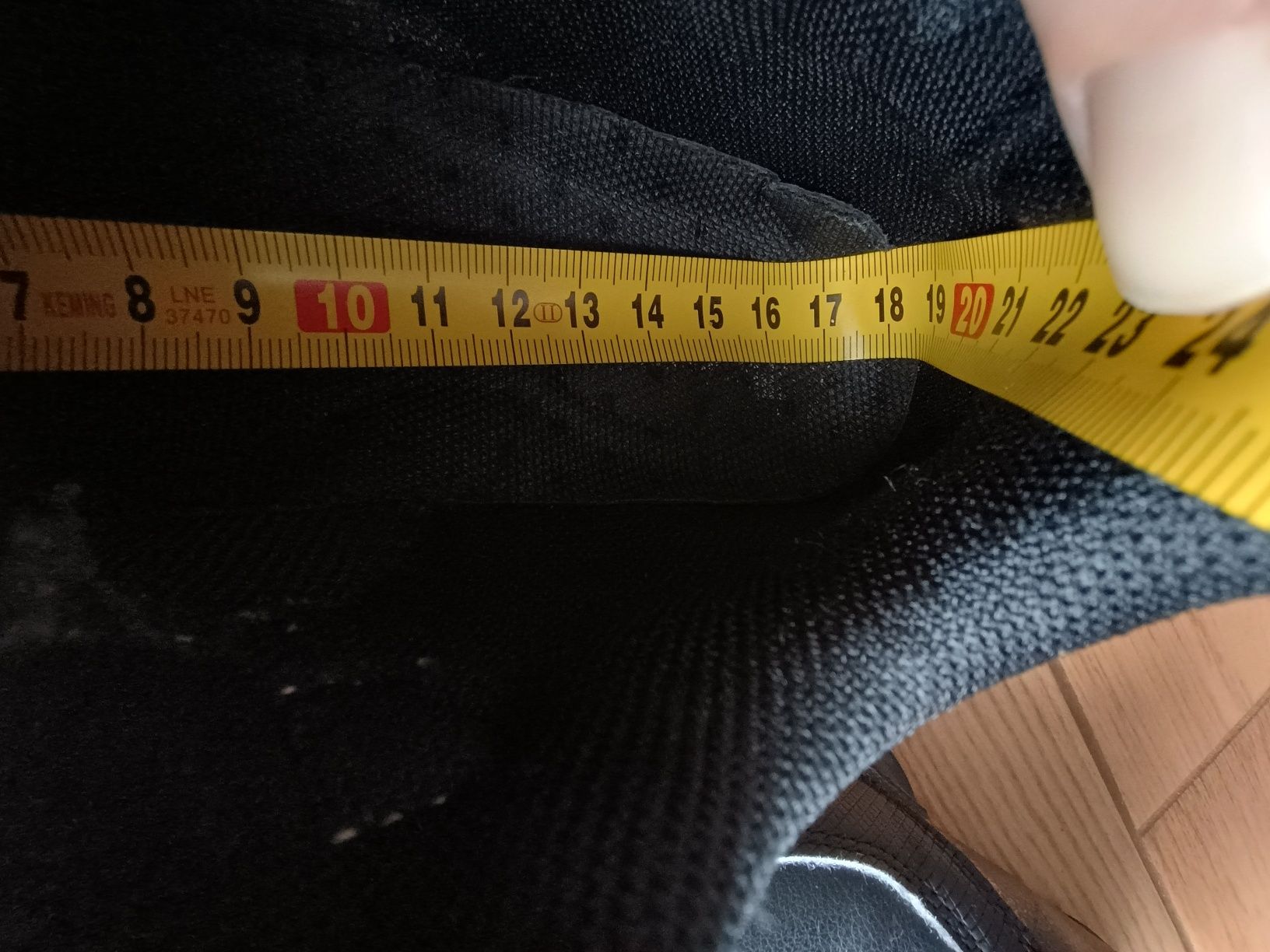 Adidasy chłopięce r.29 czarne jak nowe