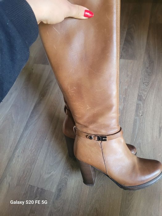 Kozaki na słupku r36 Lasocki